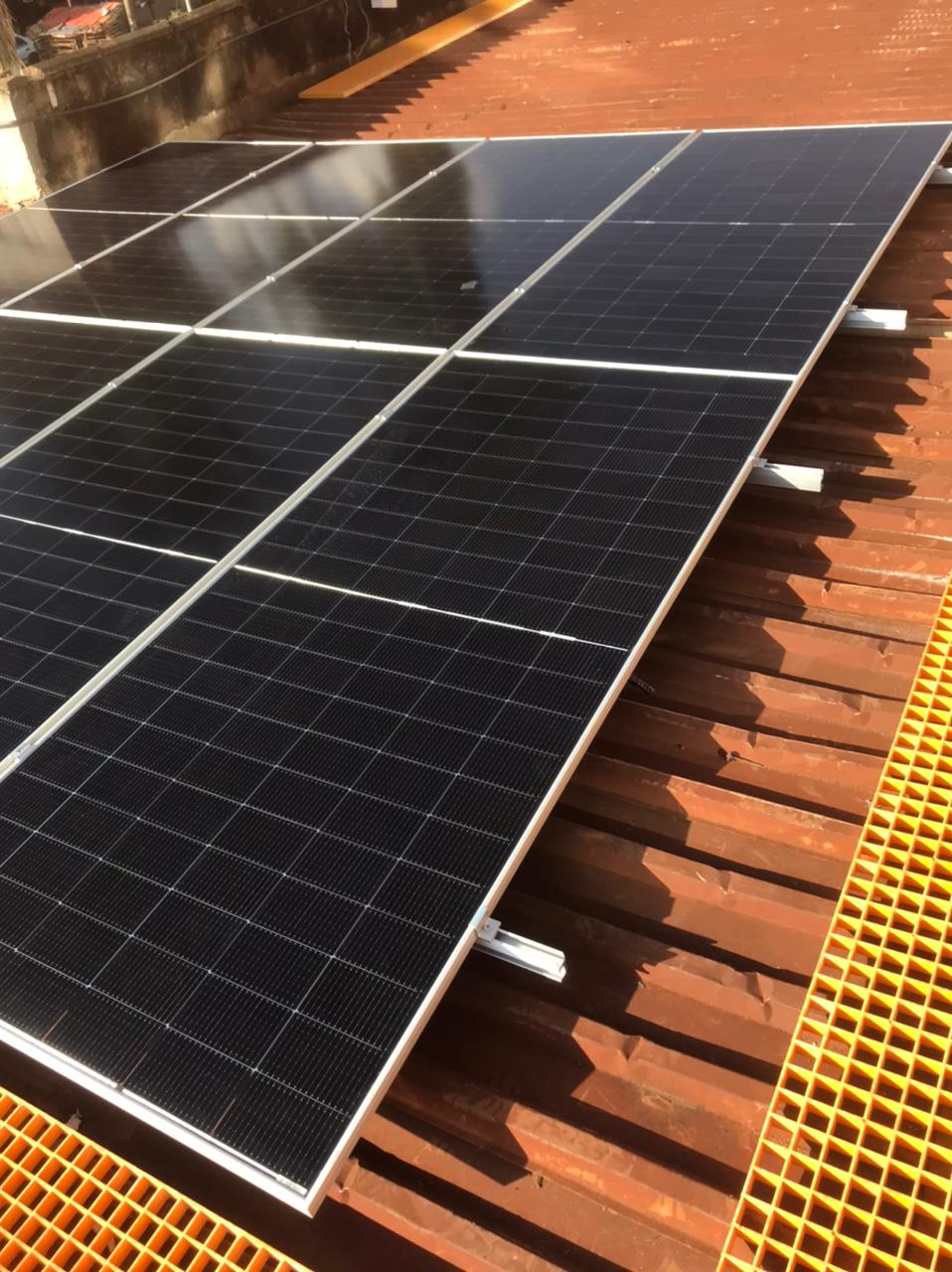 Solar water pumping system